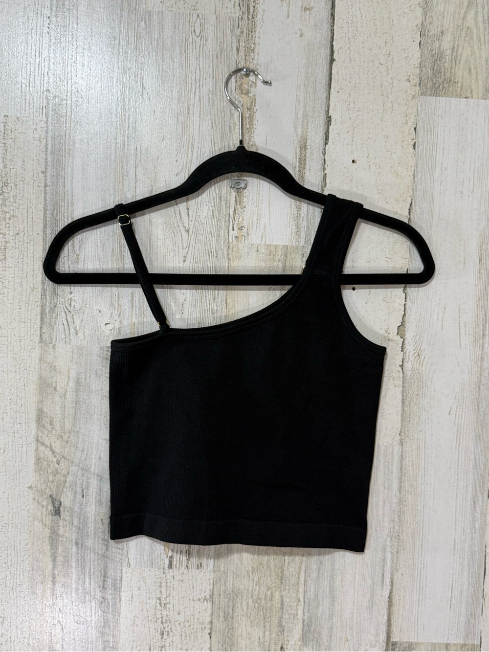 Black One-Shoulder Ribbed Crop Top - Picture 5 of 6